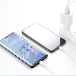 Rock Space T29 5V / 2.4A Çift USB Hızlı Şarj Cihazı Beyaz resmi